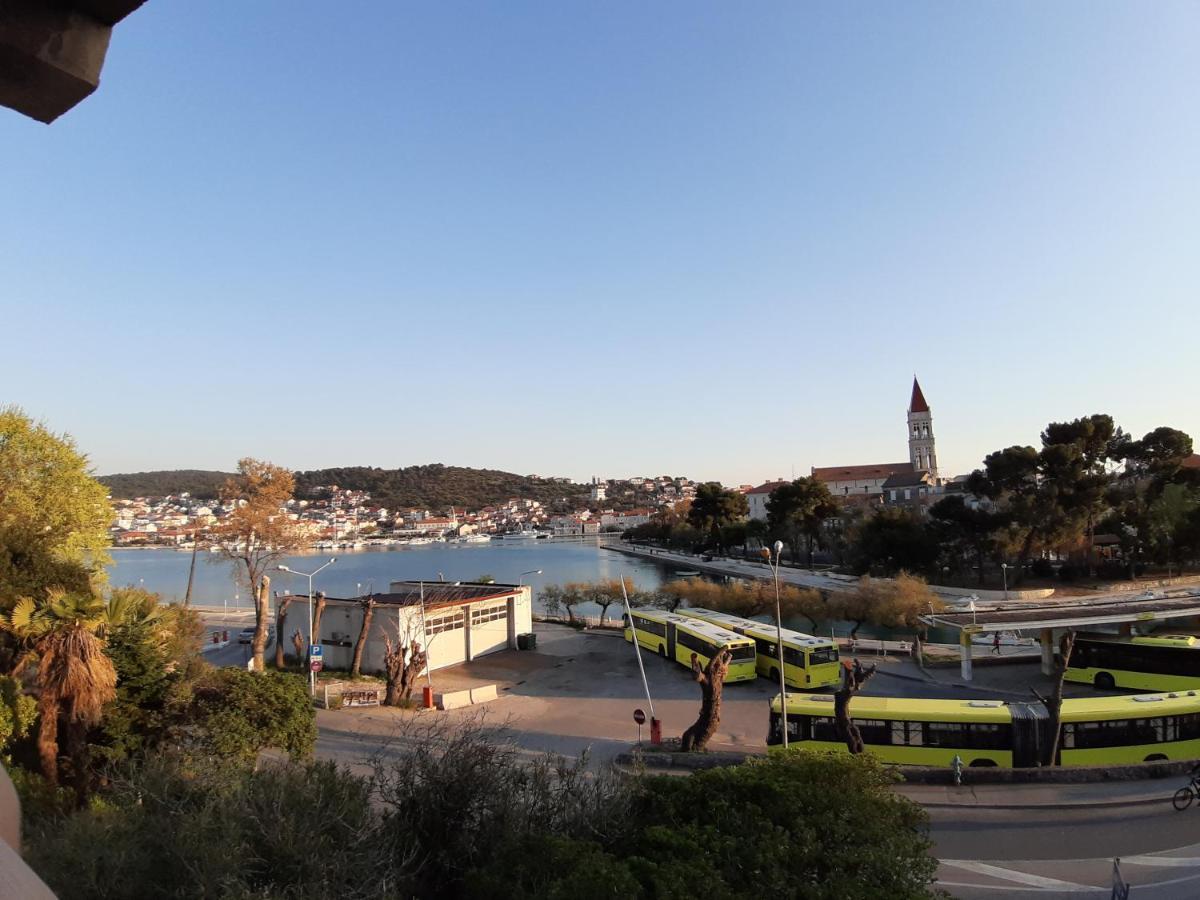 Apartman Petrovic City Center Trogir Luaran gambar