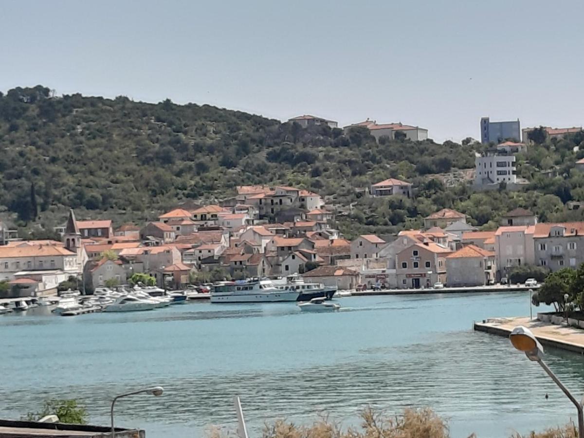 Apartman Petrovic City Center Trogir Luaran gambar