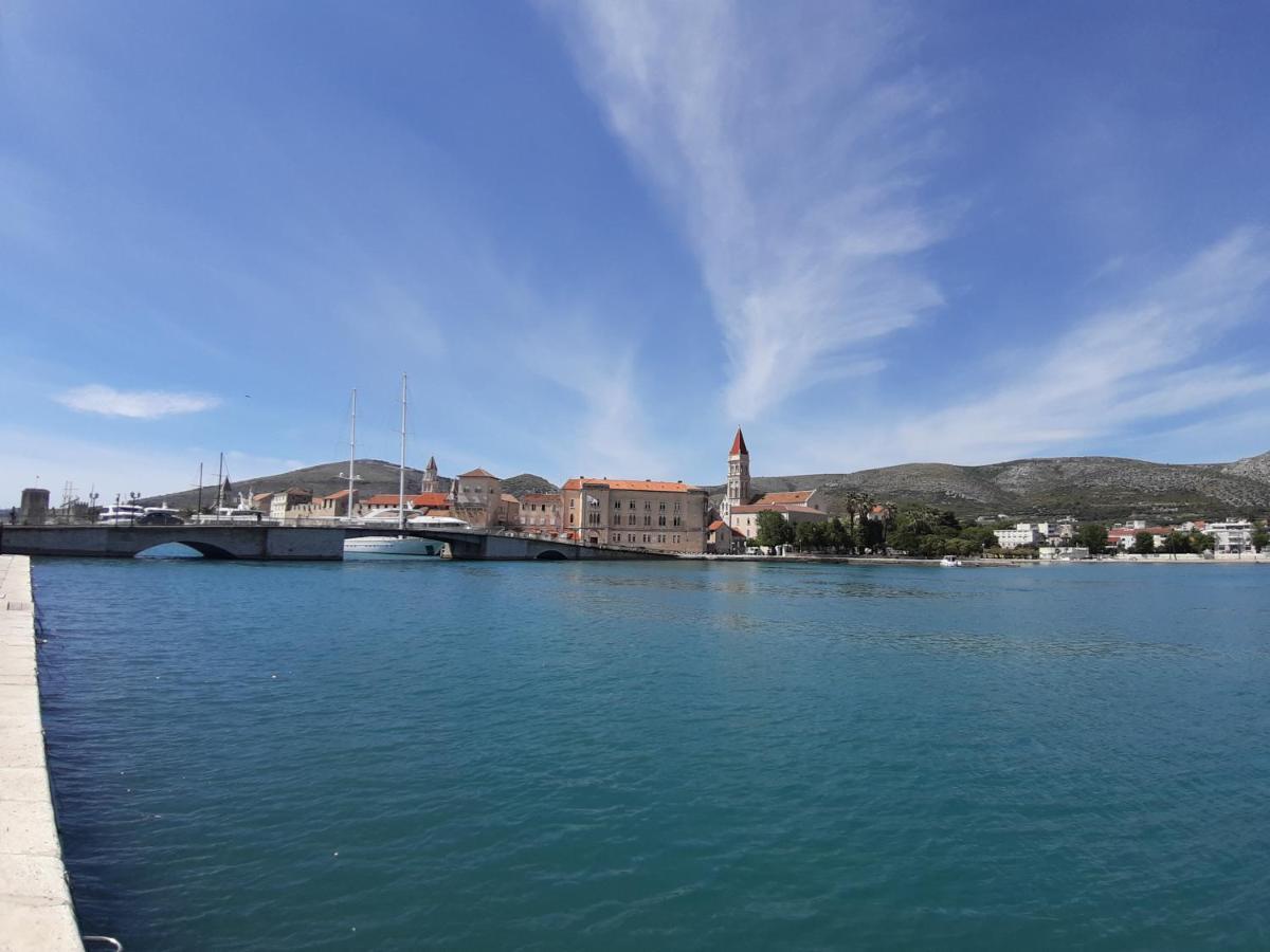 Apartman Petrovic City Center Trogir Luaran gambar